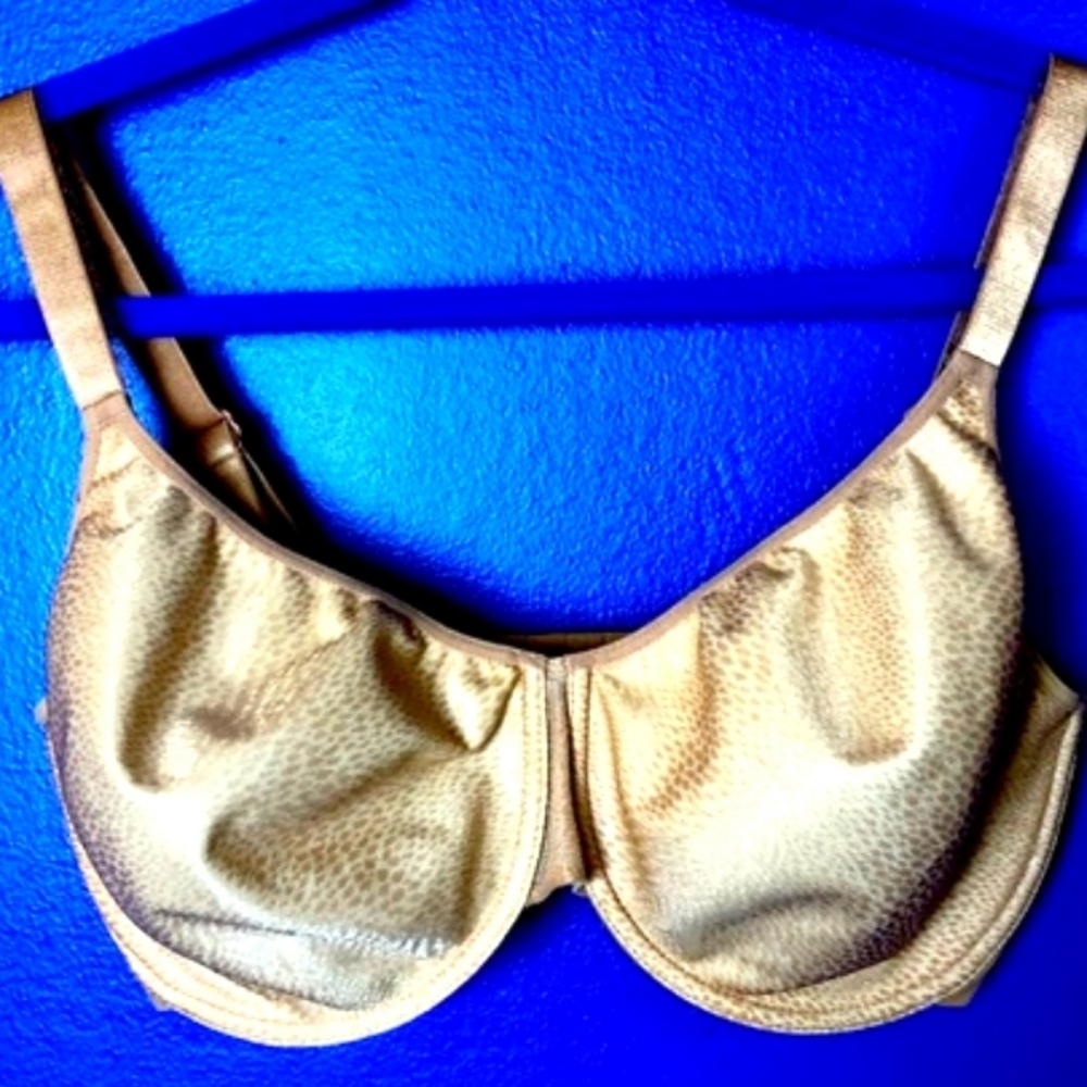 Unlined Minimizer 34DDDD Bra by Chantelle— Seamless Molded Animal Print